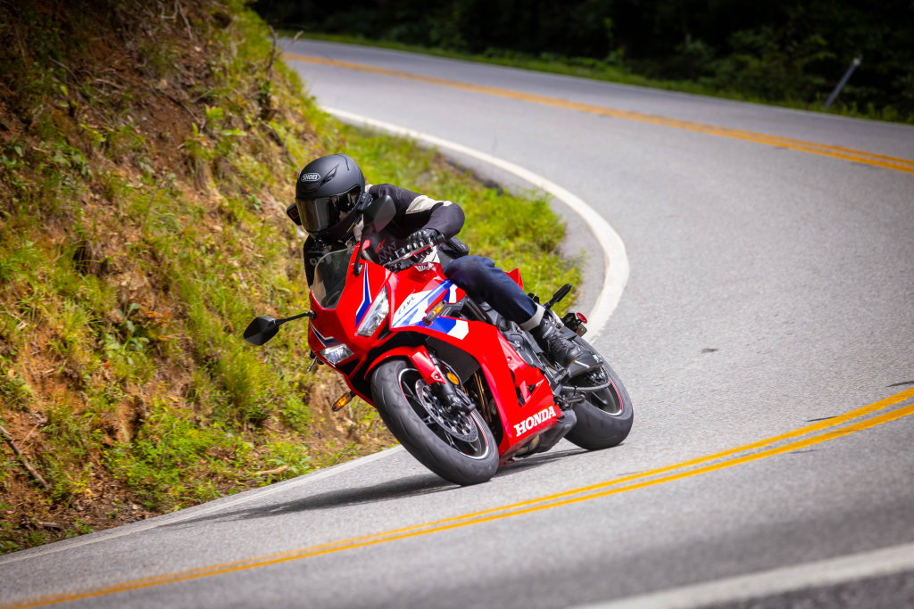 2025 honda cbr650r review 2
