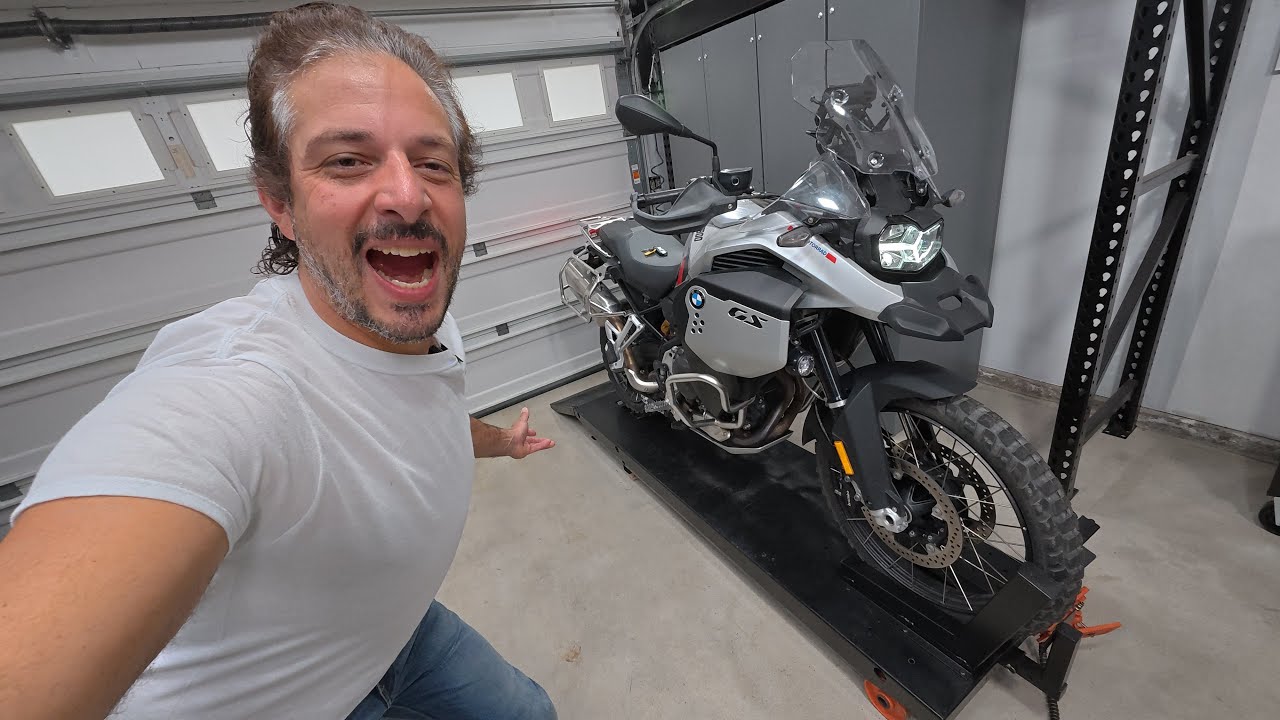 2025 bmw f 900 gs adventure review